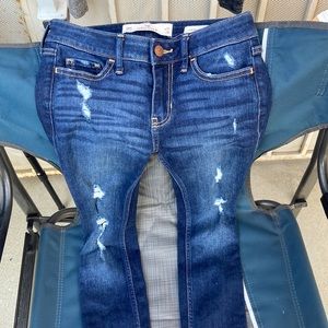 dark blue holister jeans